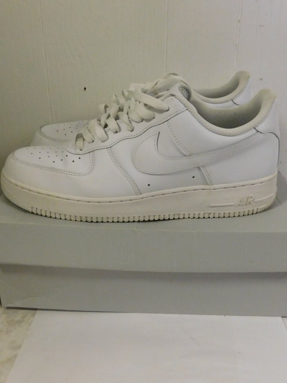 Nike Air Force 1 '07 White Mens Sneakers Low Top 11.5